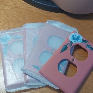 Tole Painted Dusty Rose Plastic Outlet Covers Lot Of 4 Flower